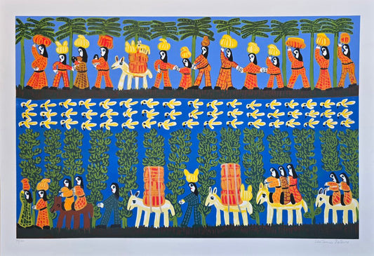 Gravura assinada pessoas andando a cavalo na parte inferior com fundo azul escuro e pessoas andando com baldes na cabeça na parte superior com fundo azul claro Antônio Poteiro 37/120 36X48